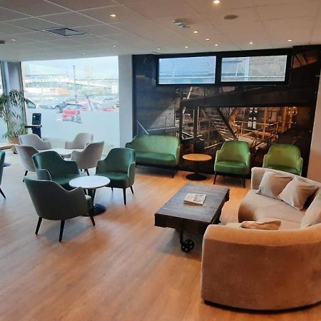 B&B Hotel Mons Gare Екстер'єр фото