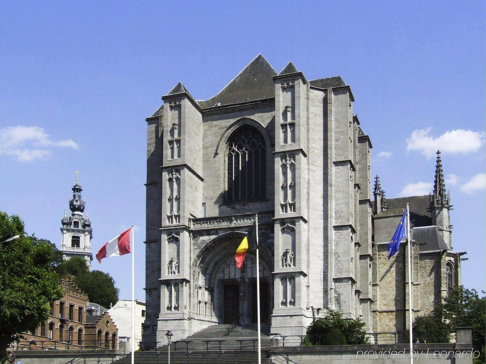 B&B Hotel Mons Gare Екстер'єр фото